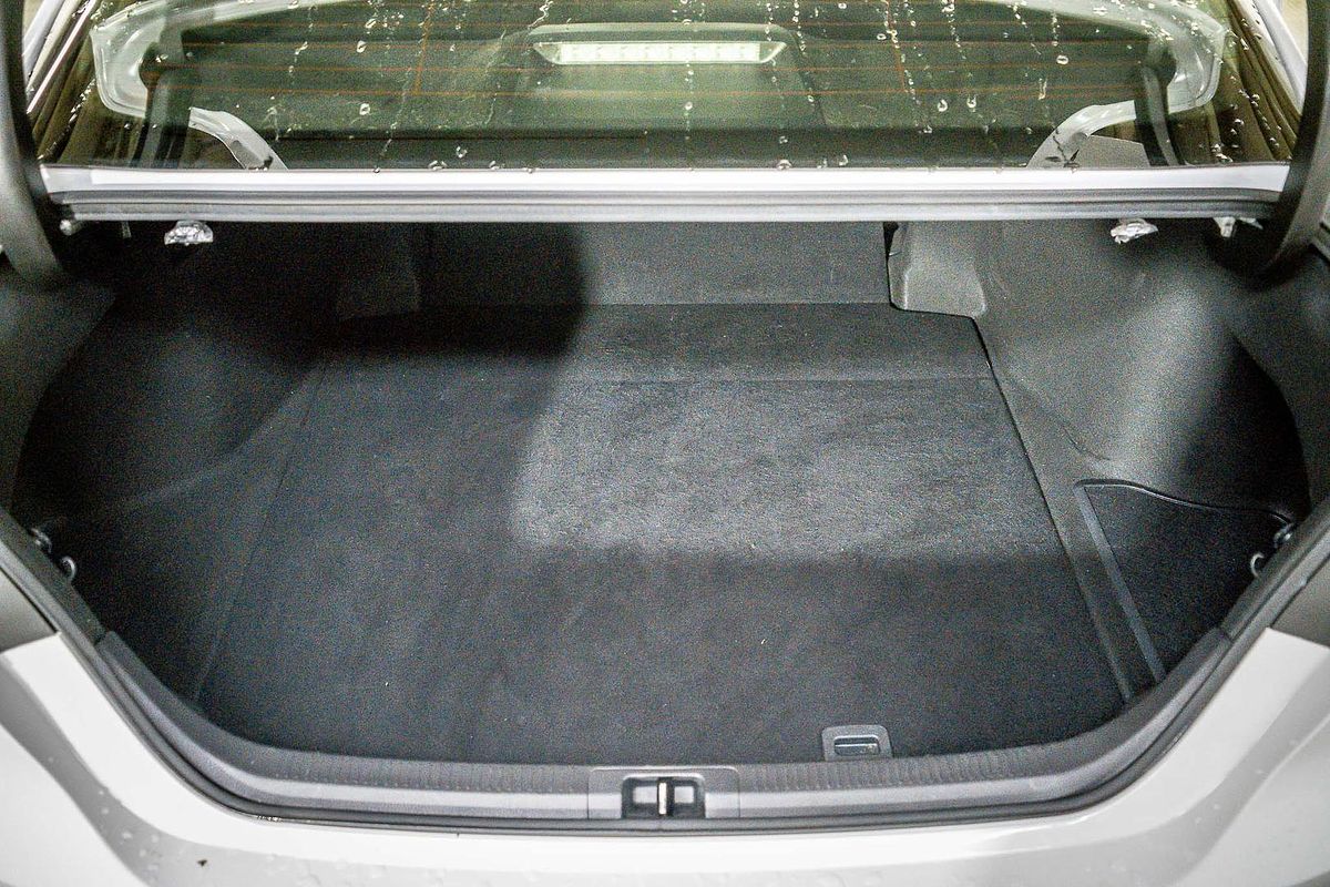 2021 Toyota Camry Ascent AXVH70R