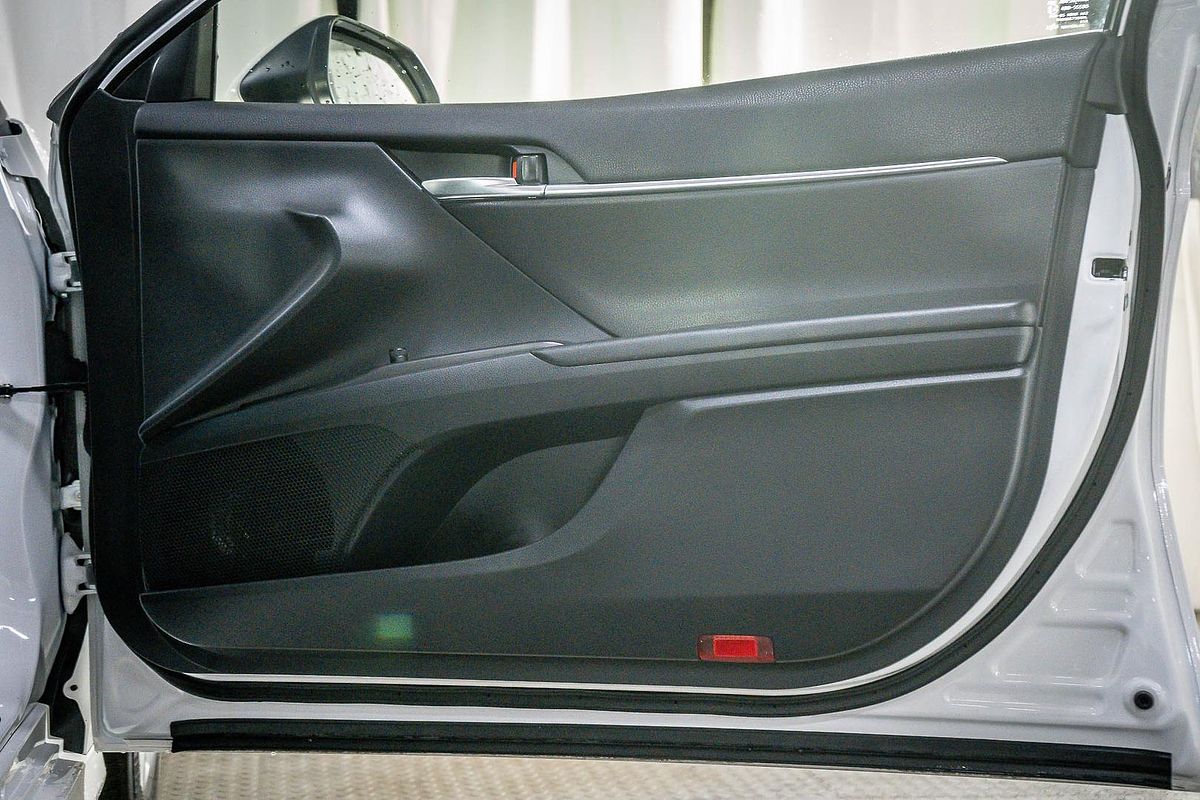 2021 Toyota Camry Ascent AXVH70R