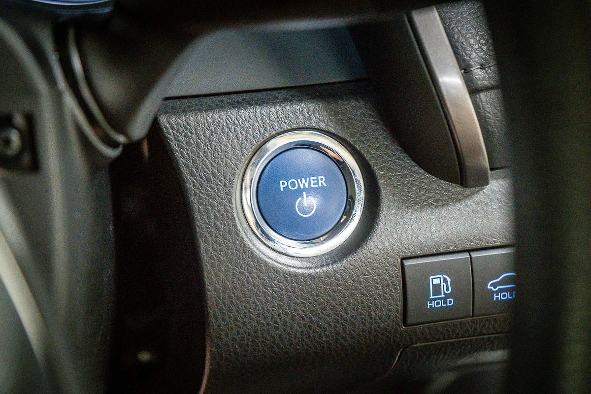 2021 Toyota Camry Ascent AXVH70R