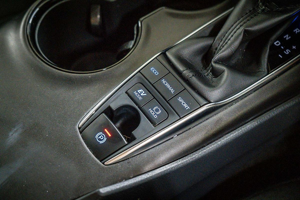 2021 Toyota Camry Ascent AXVH70R