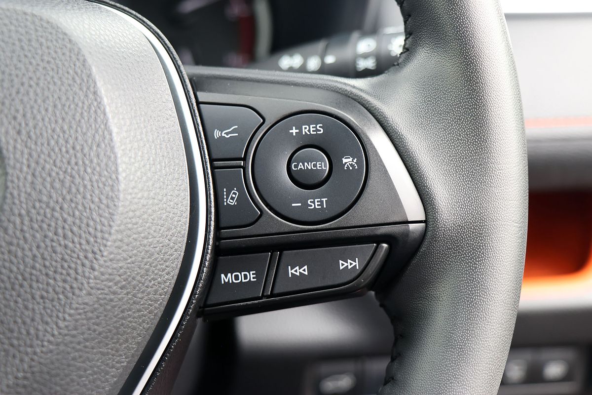 2021 Toyota RAV4 Edge AXAA54R