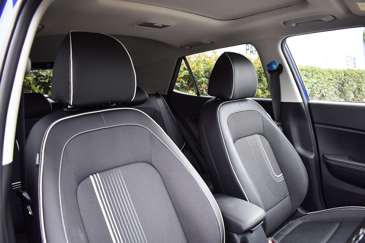 2024 Hyundai Venue Elite QX.V5