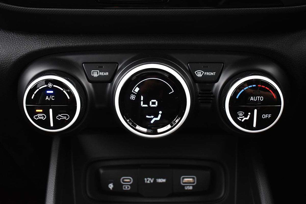 2024 Hyundai Venue Elite QX.V5