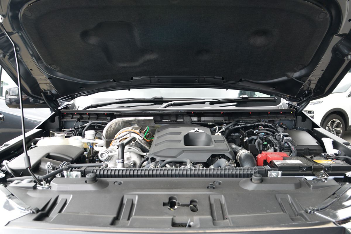 2024 Mitsubishi Triton GSR MV 4X4