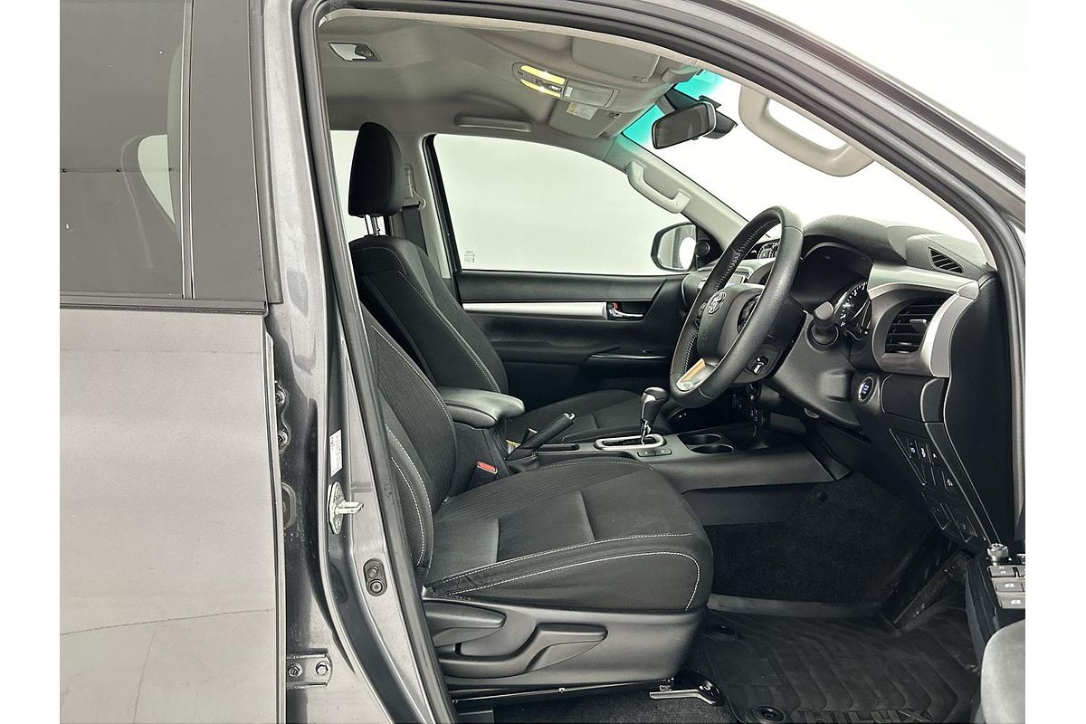 2022 Toyota Hilux SR5 GUN126R 4X4
