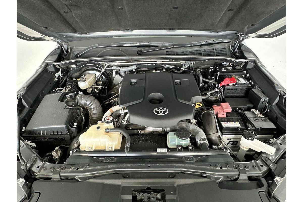 2022 Toyota Hilux SR5 GUN126R 4X4
