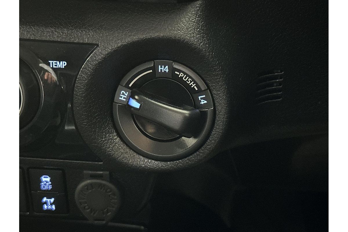 2022 Toyota Hilux SR5 GUN126R 4X4