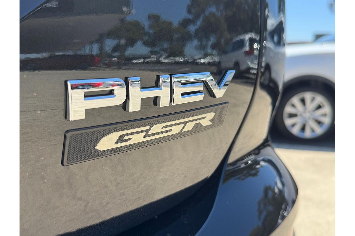 2024 Mitsubishi Outlander PHEV GSR ZM