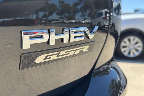 2024 Mitsubishi Outlander PHEV GSR ZM