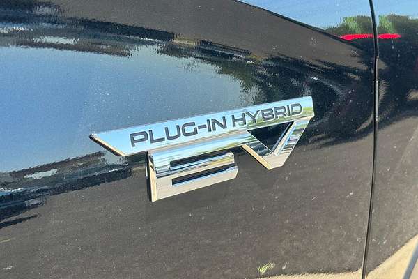 2024 Mitsubishi Outlander PHEV GSR ZM