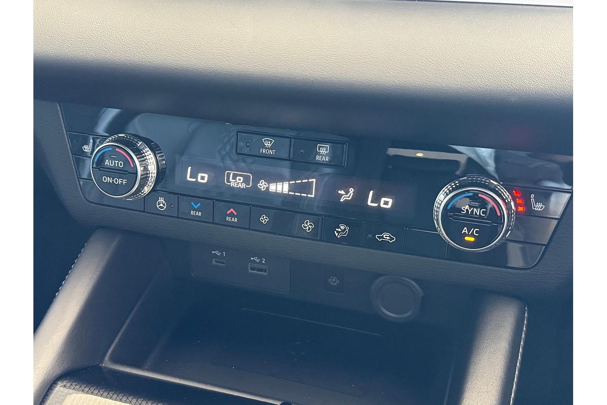 2024 Mitsubishi Outlander PHEV GSR ZM