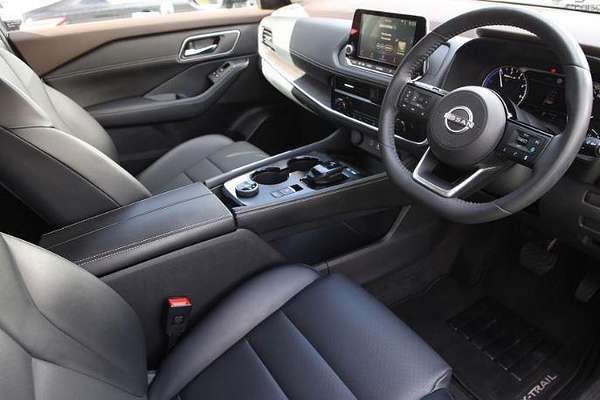 2024 Nissan X-TRAIL ST-L e-POWER T33