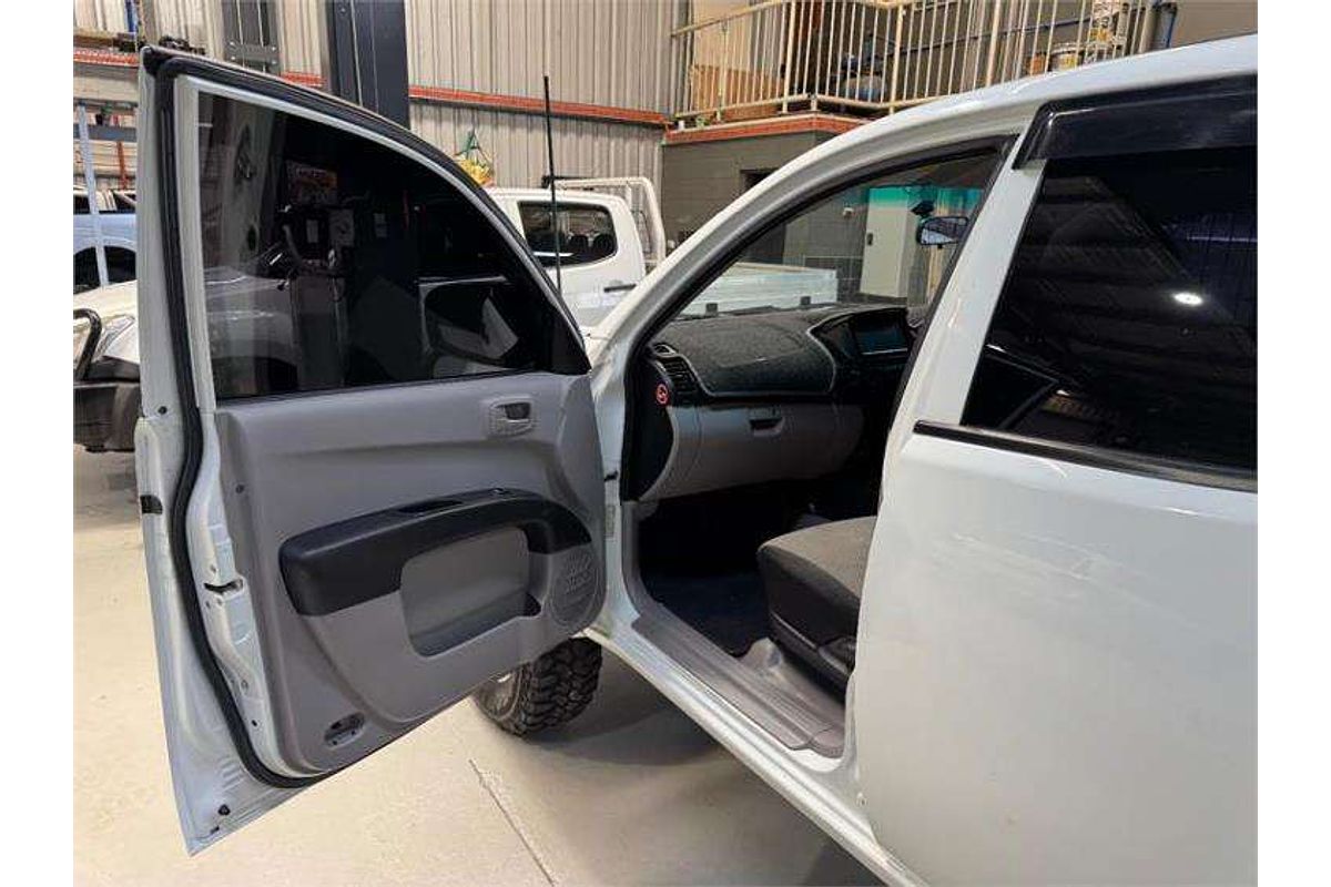 2014 Mitsubishi Triton GLX MN 4X4