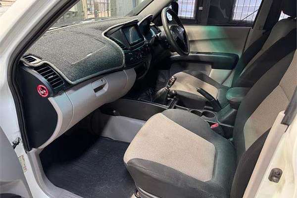 2014 Mitsubishi Triton GLX MN 4X4
