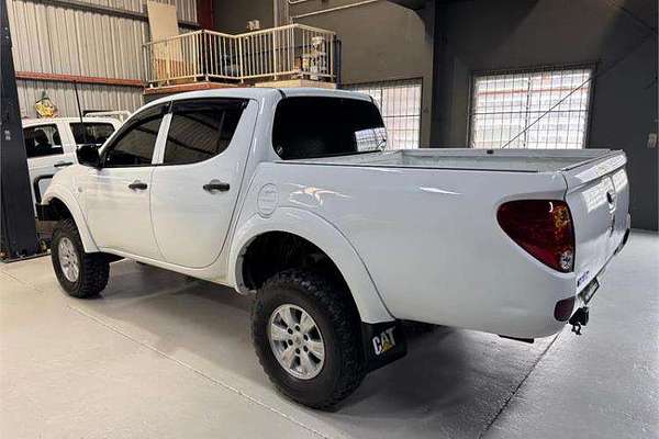2014 Mitsubishi Triton GLX MN 4X4