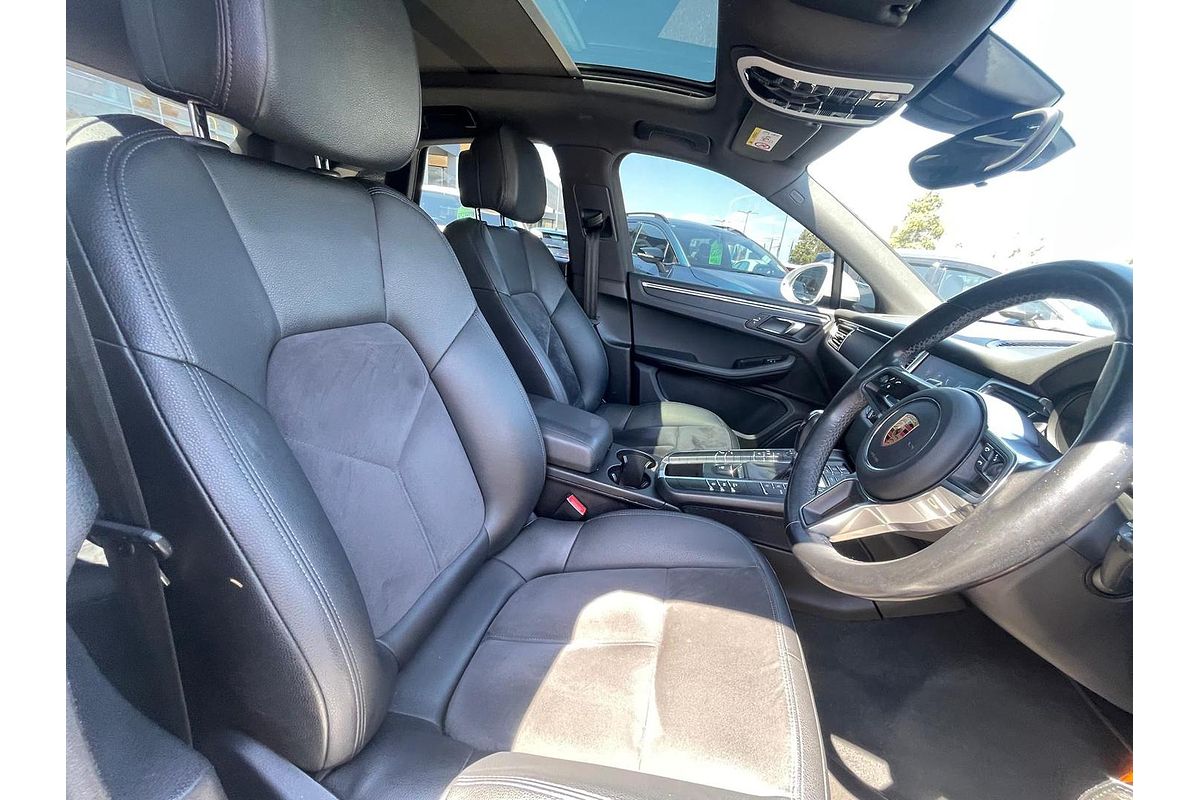 2017 Porsche Macan 95B