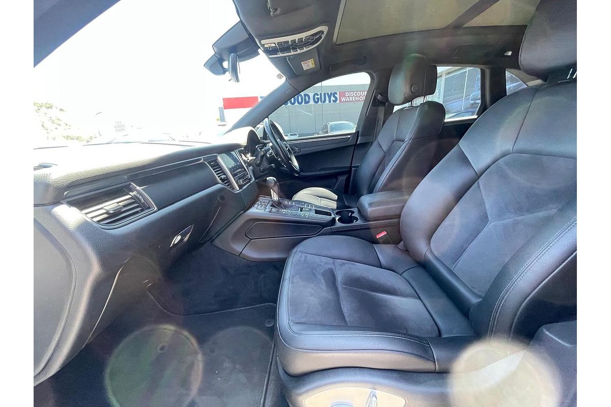2017 Porsche Macan 95B