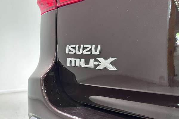 2017 Isuzu MU-X LS-T