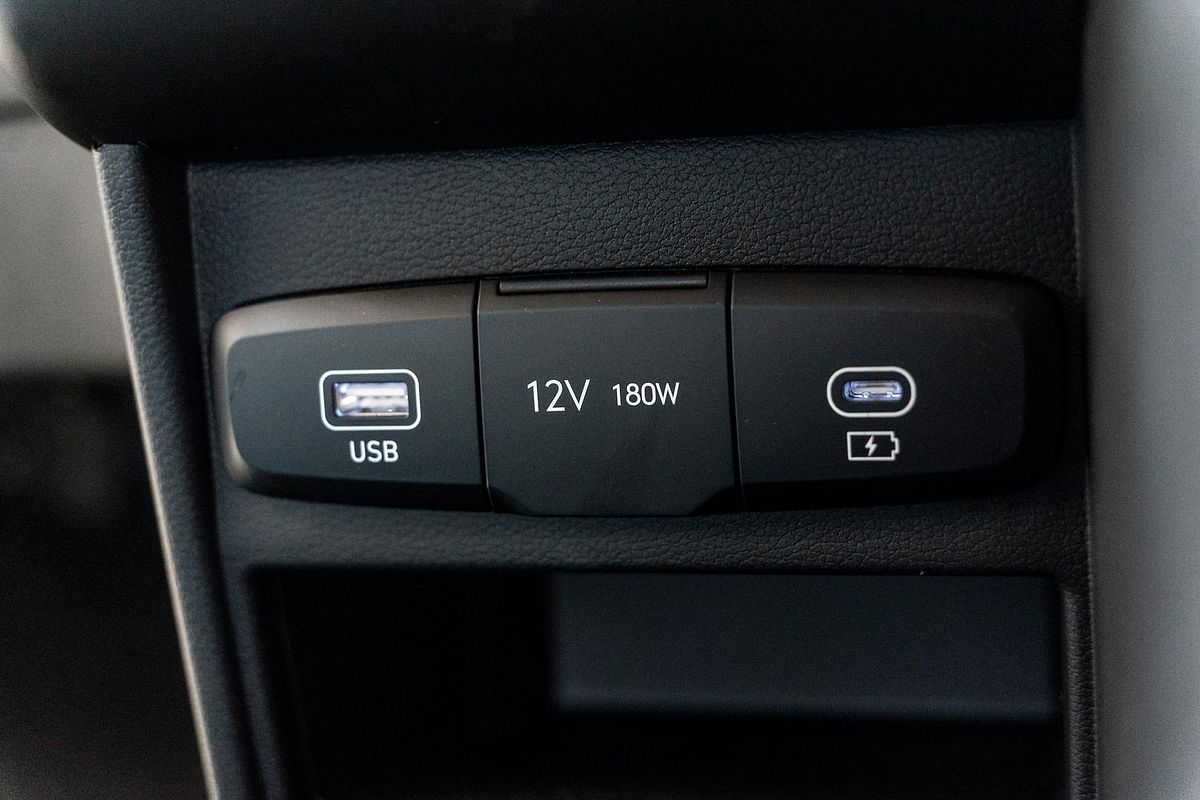 2024 Hyundai STARIA LOAD US4.V3