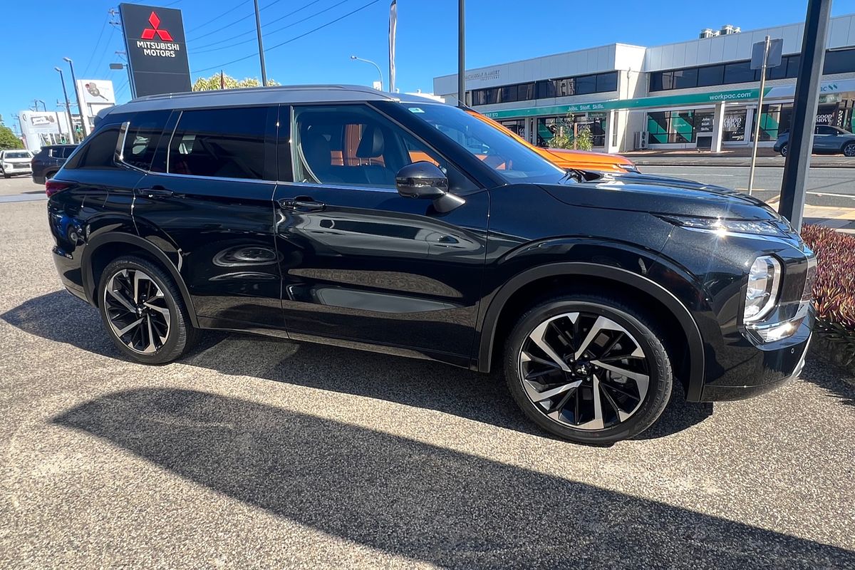 2024 Mitsubishi Outlander Exceed Tourer ZM