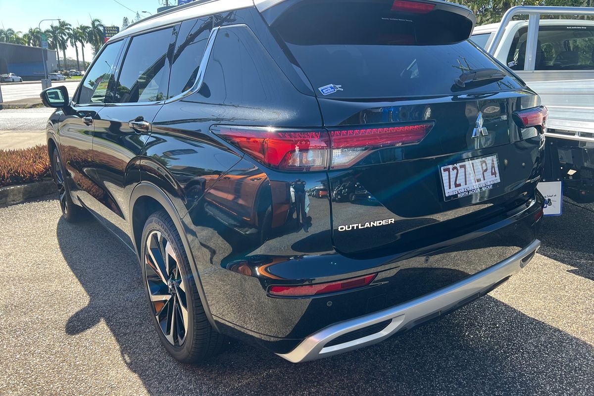 2024 Mitsubishi Outlander Exceed Tourer ZM