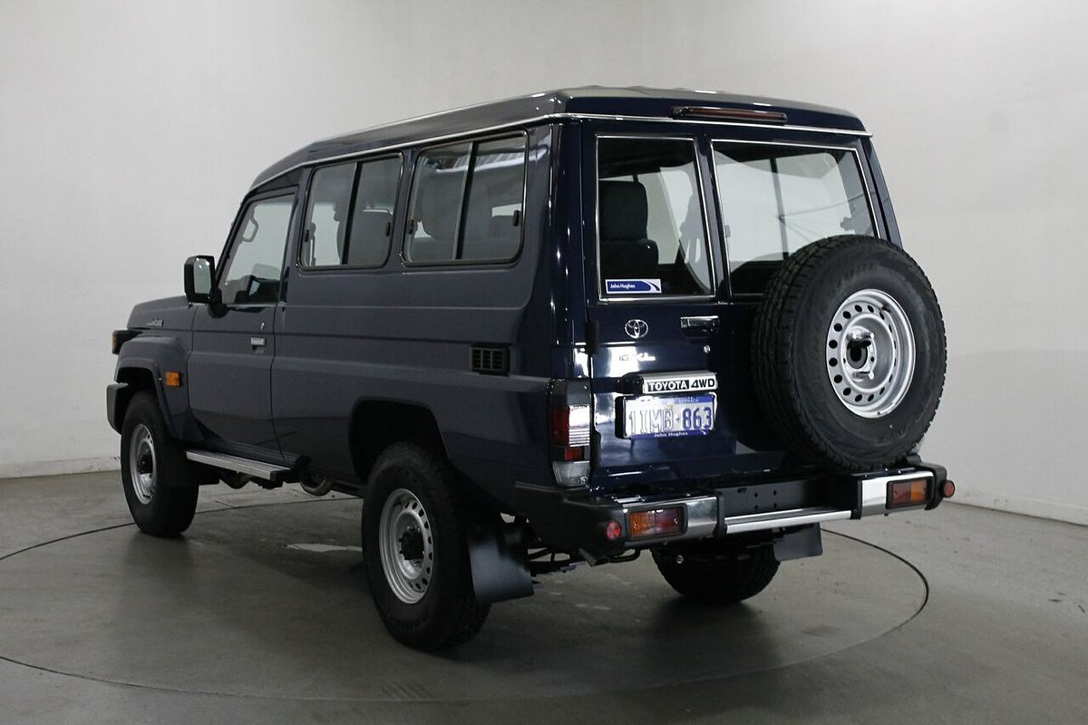 2024 Toyota Landcruiser GXL Troopcarrier VDJL78R