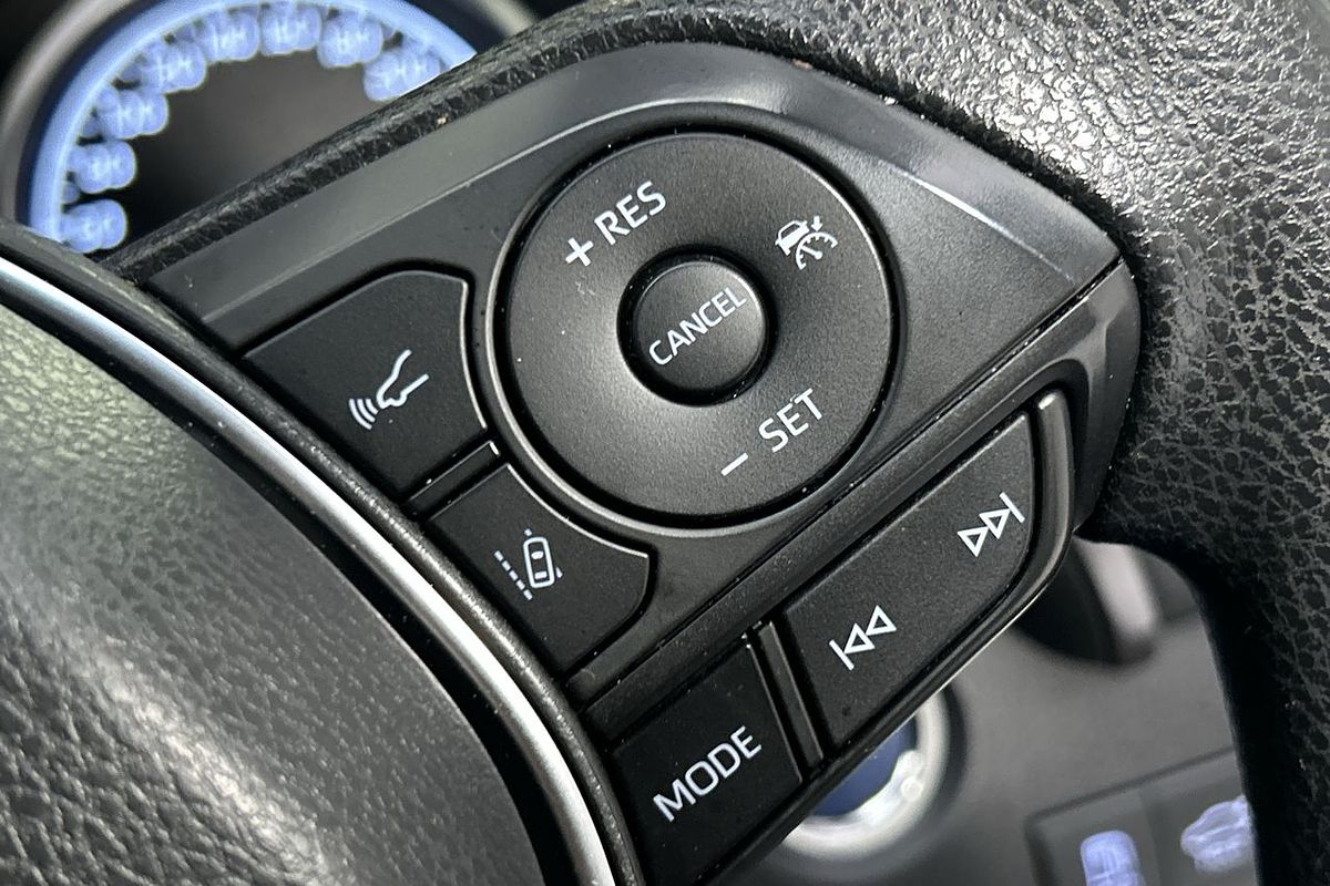 2019 Toyota Camry Ascent AXVH71R