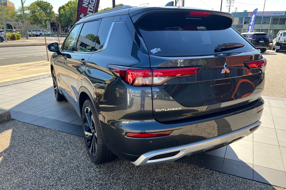 2024 Mitsubishi Outlander Exceed Tourer ZM