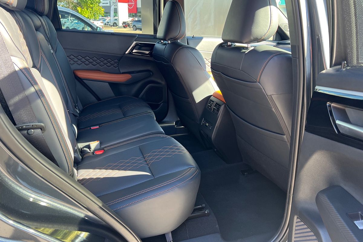 2024 Mitsubishi Outlander Exceed Tourer ZM