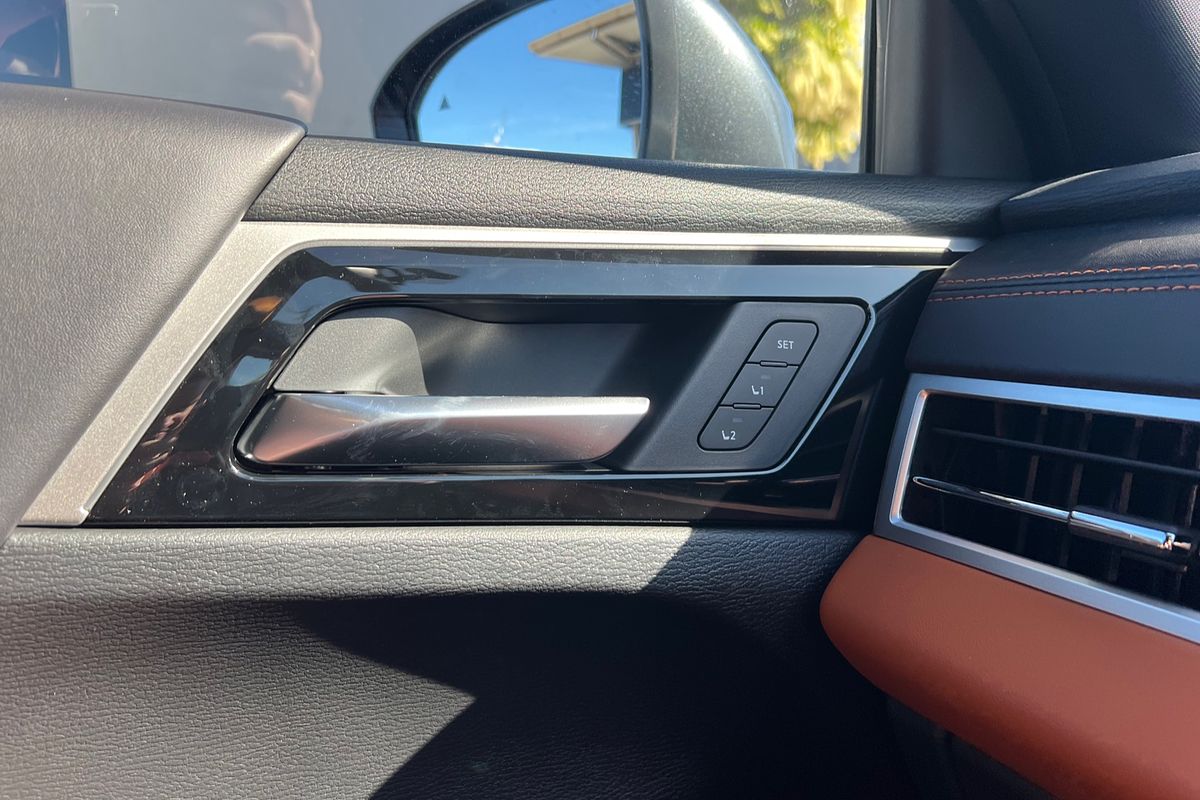 2024 Mitsubishi Outlander Exceed Tourer ZM