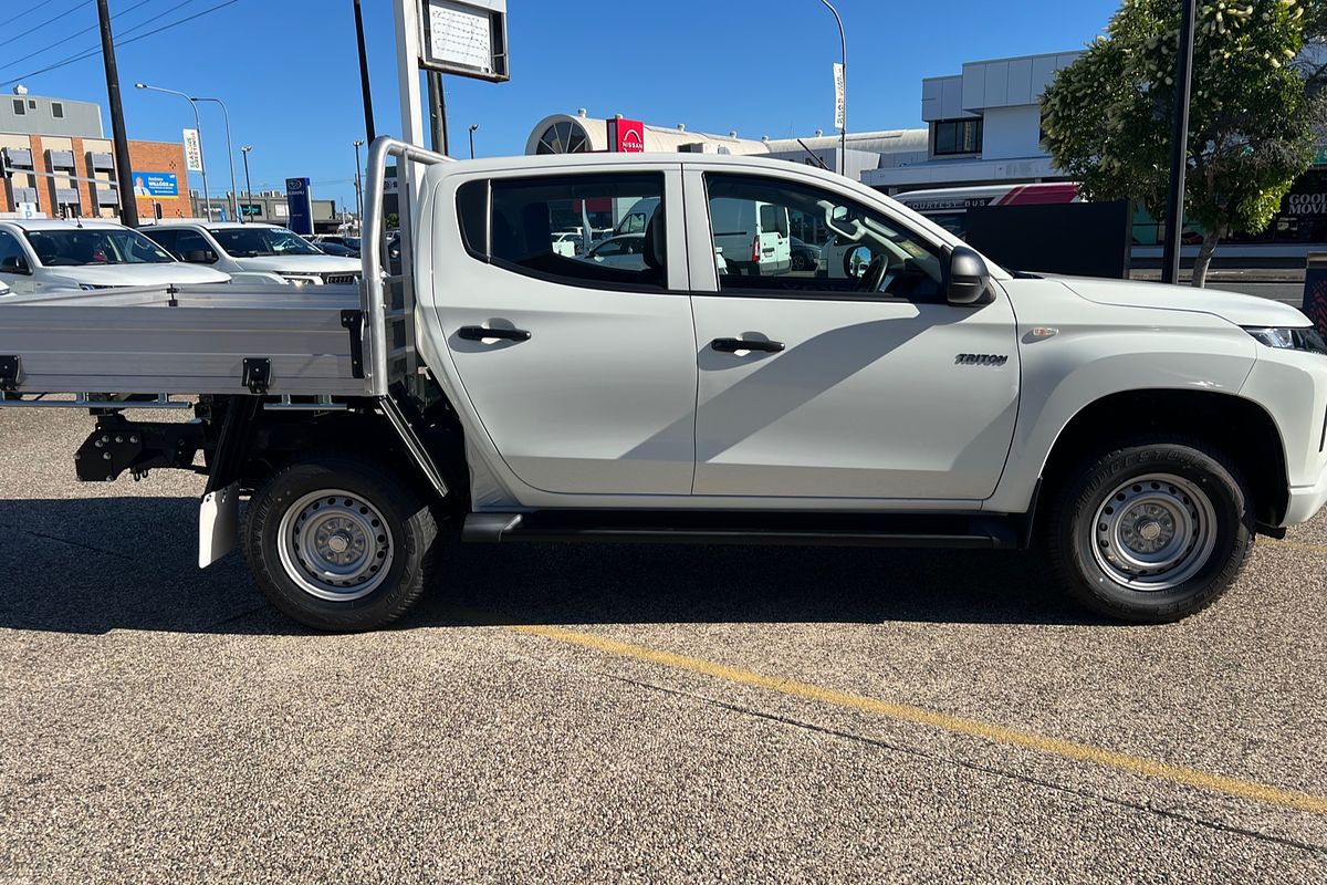 2023 Mitsubishi Triton GLX MR 4X4