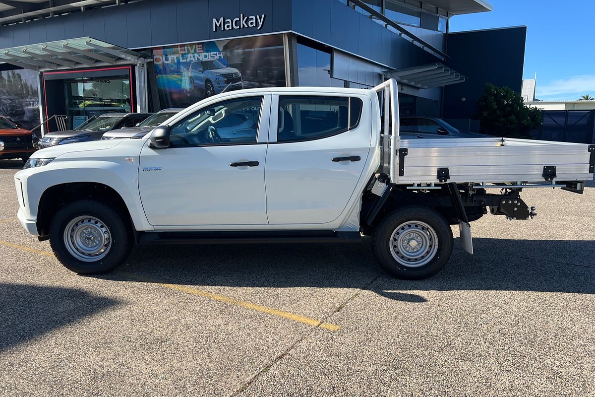 2023 Mitsubishi Triton GLX MR 4X4