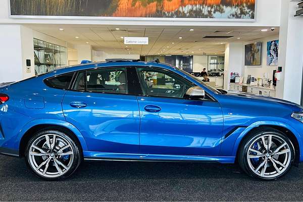 2020 BMW X6 M50i G06