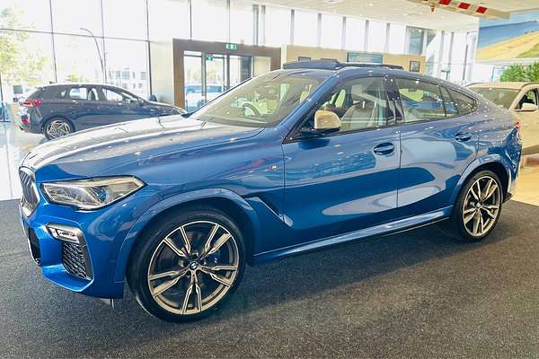 2020 BMW X6 M50i G06