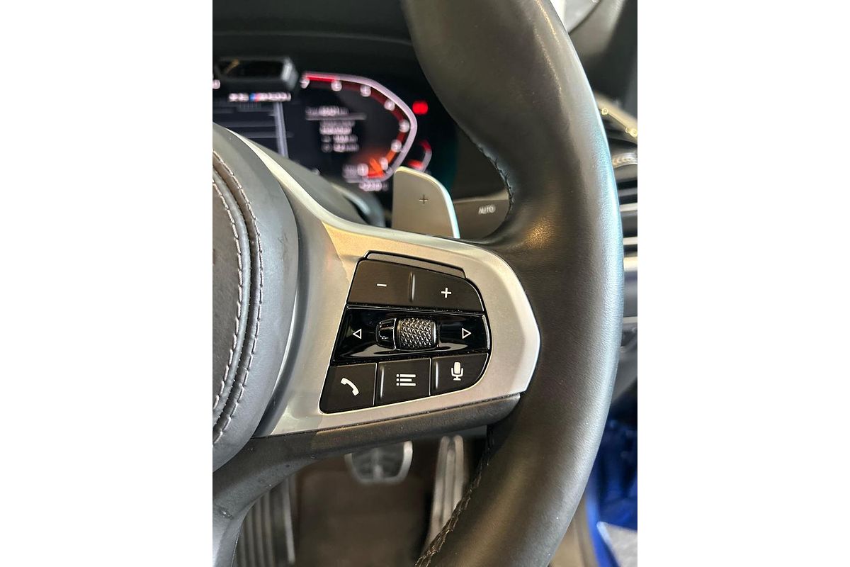 2020 BMW X6 M50i G06