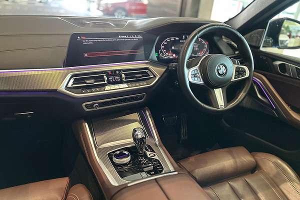2020 BMW X6 M50i G06