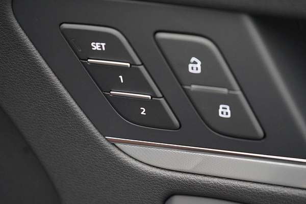 2024 Audi Q5 45 TFSI Sport FY