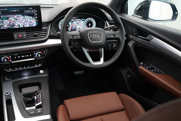 2024 Audi Q5 45 TFSI Sport FY