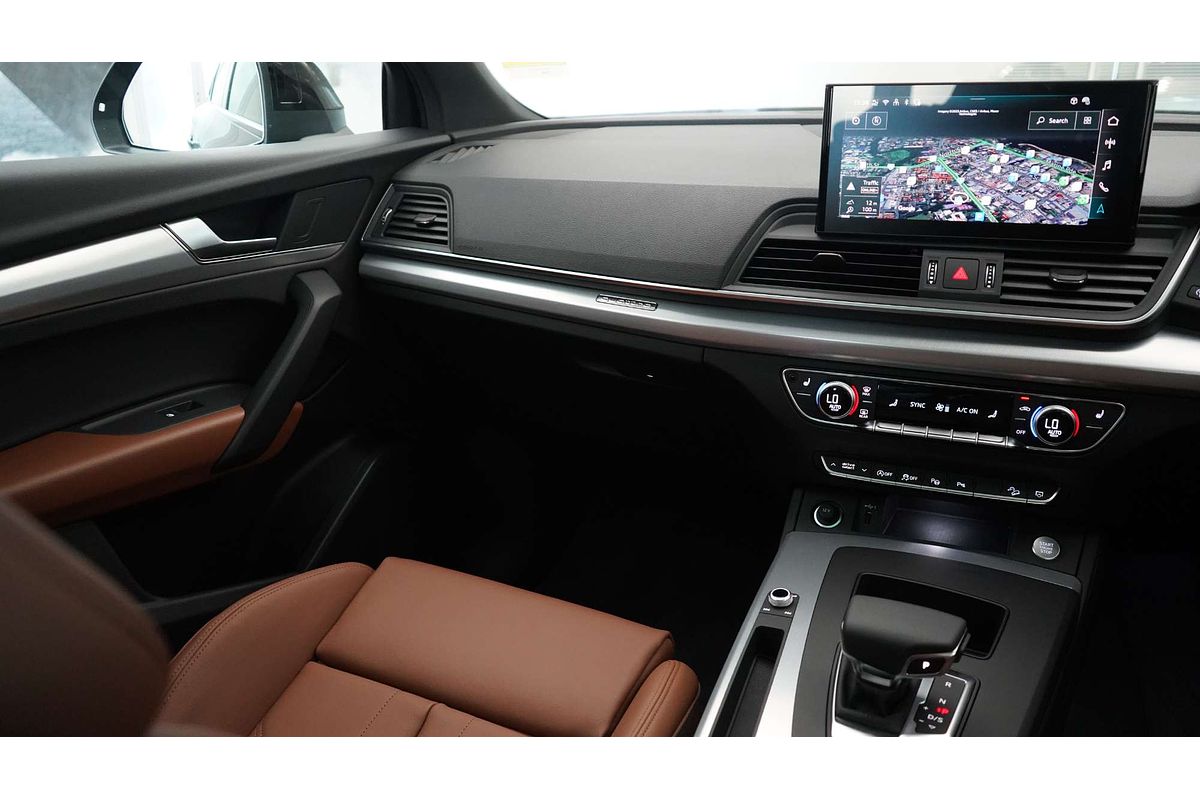 2024 Audi Q5 45 TFSI Sport FY