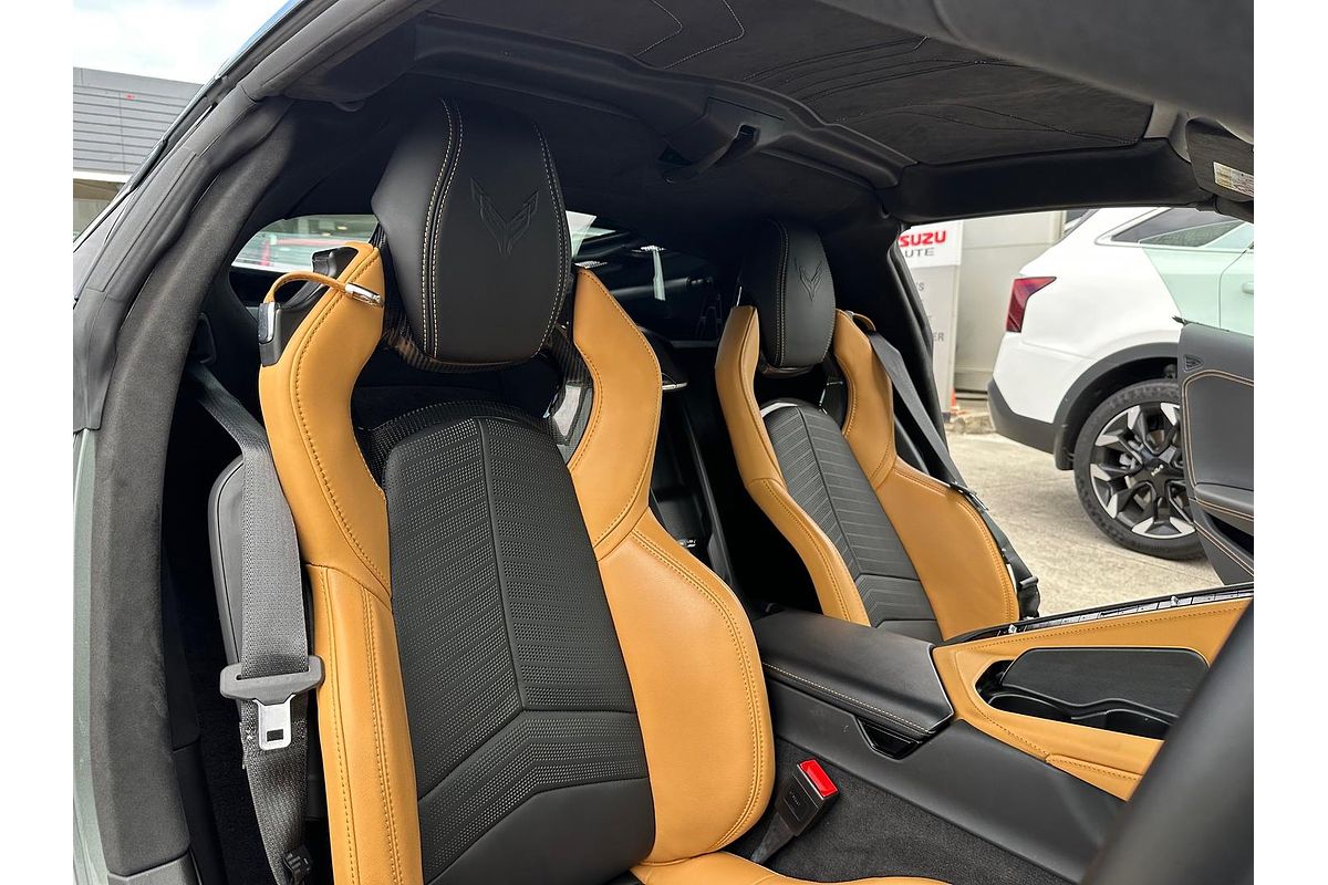 2022 Chevrolet Corvette Stingray Carbon Edition C8
