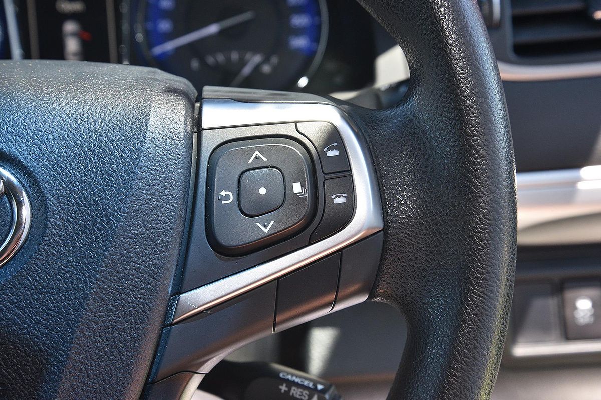2016 Toyota Camry Altise AVV50R