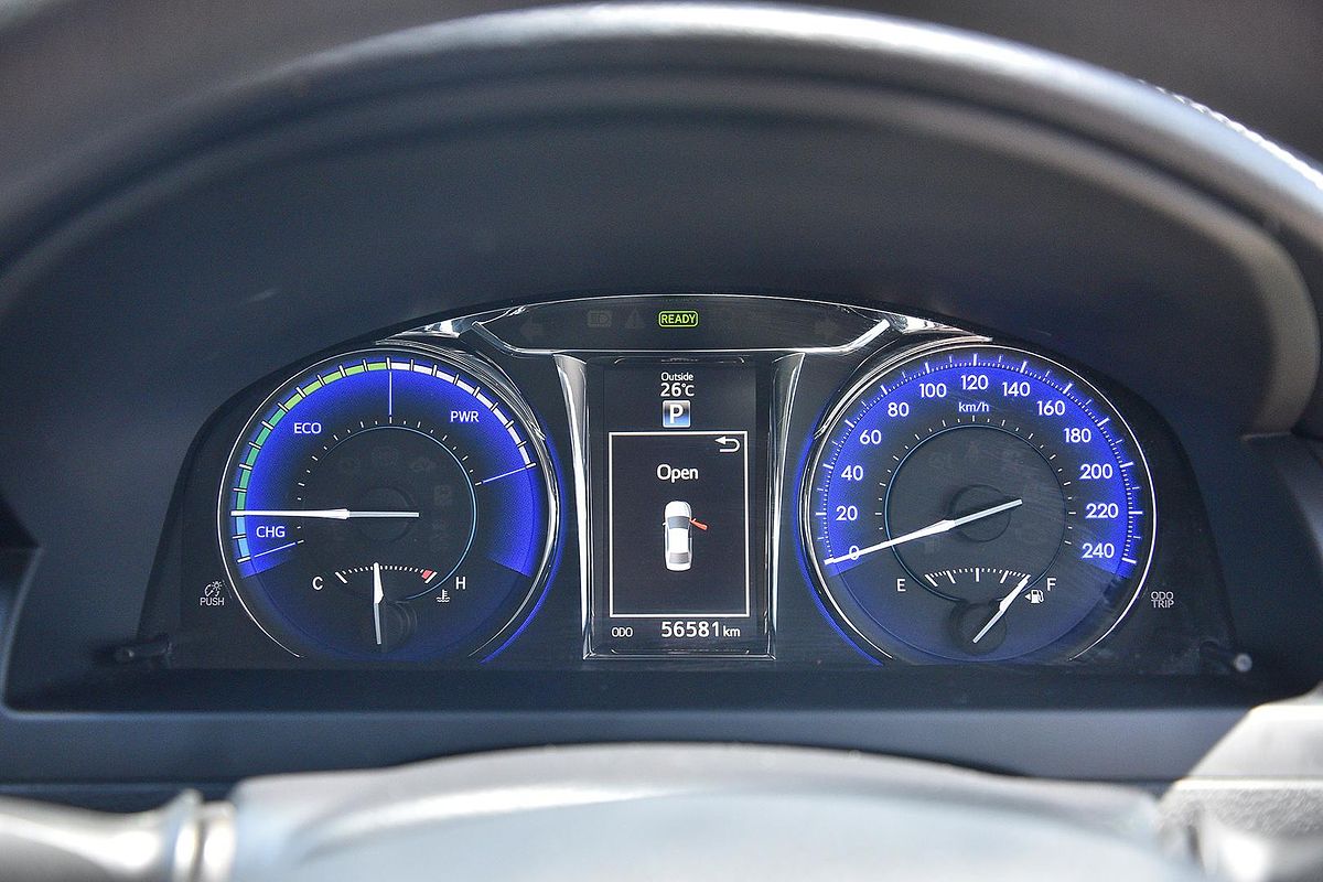2016 Toyota Camry Altise AVV50R