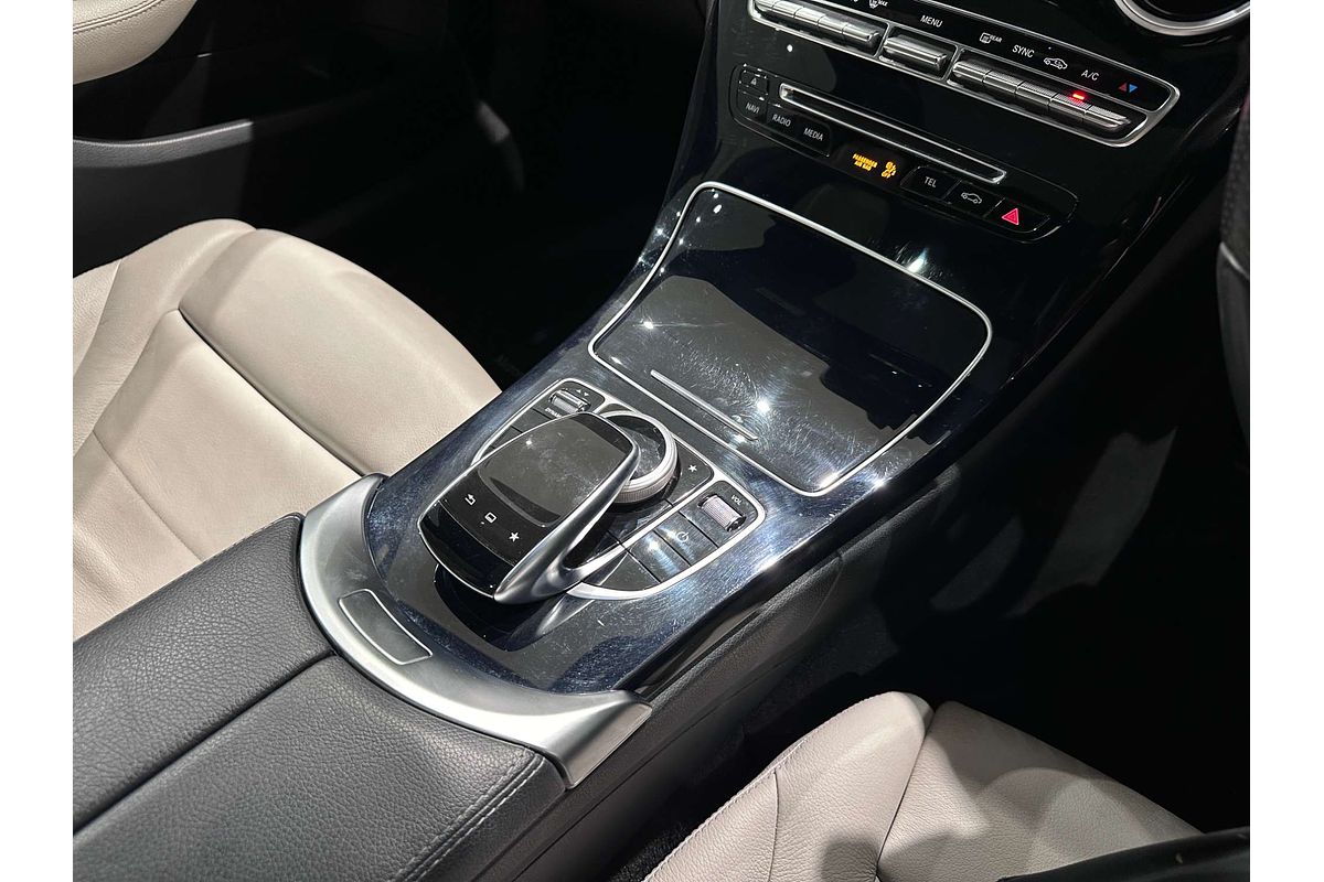 2015 Mercedes-Benz C-Class C250 W205