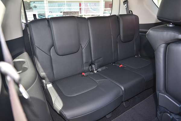 2024 Nissan Patrol Ti Y62