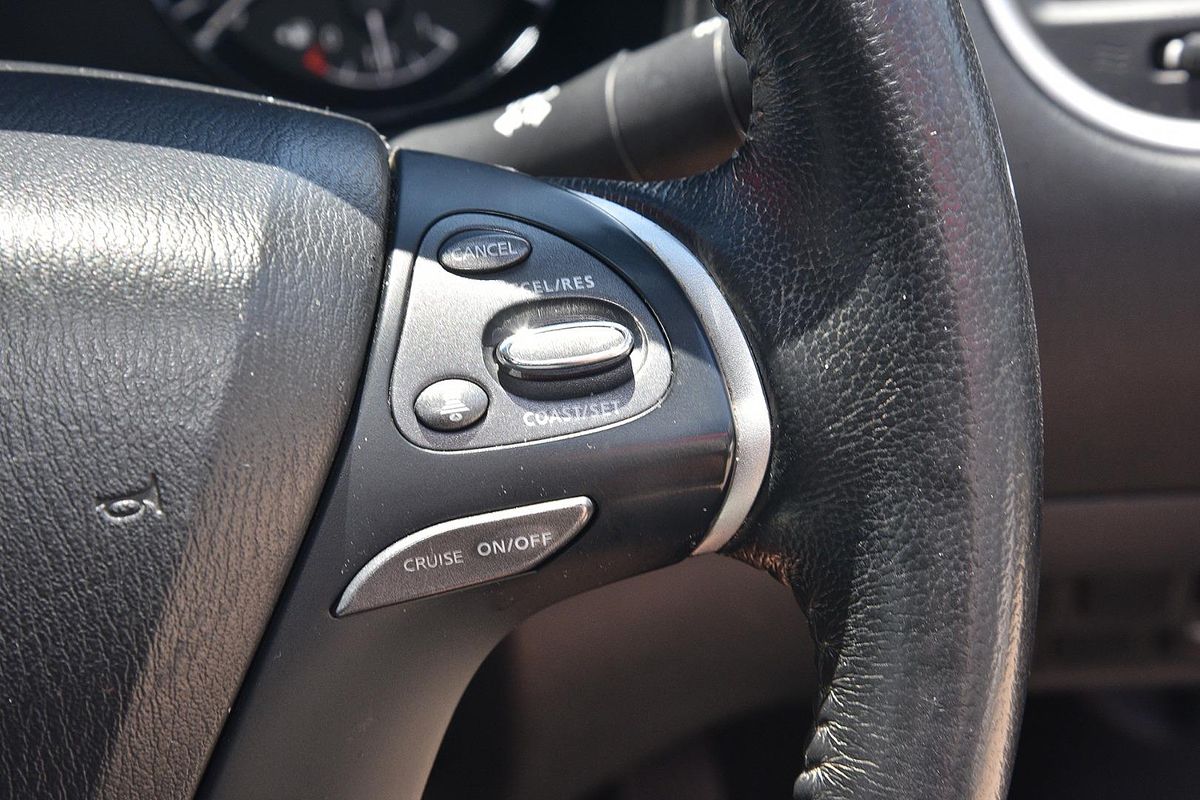 2019 Nissan Pathfinder ST-L R52 Series III