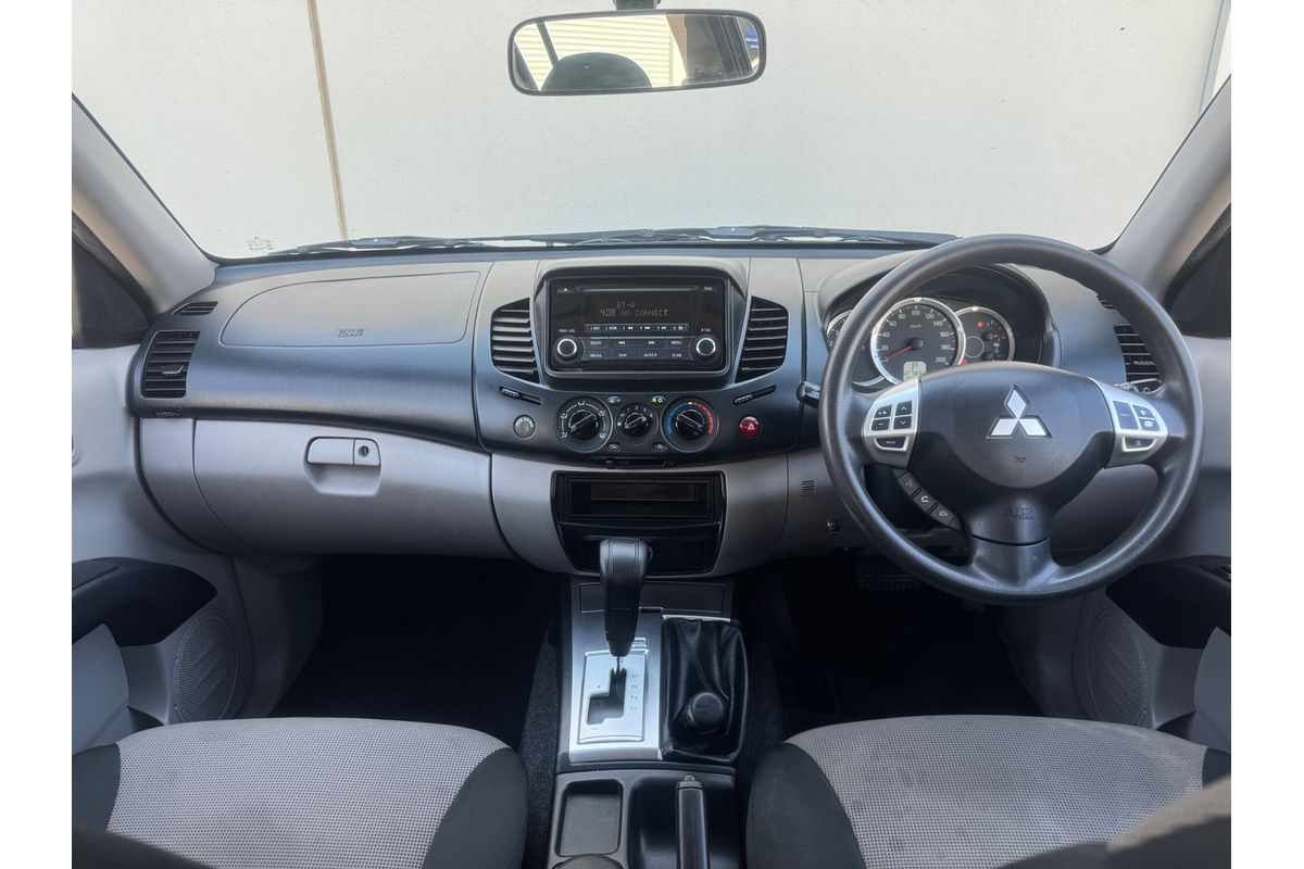 2015 Mitsubishi Triton GLX MN 4X4
