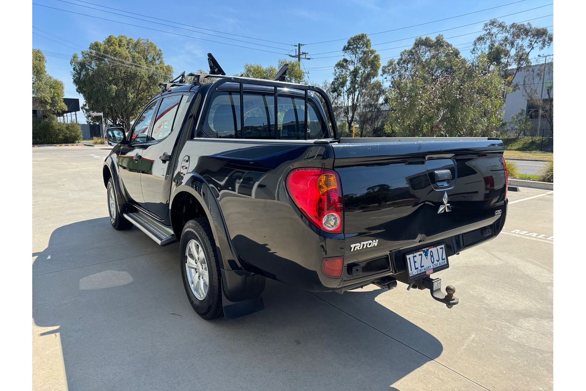 2015 Mitsubishi Triton GLX MN 4X4