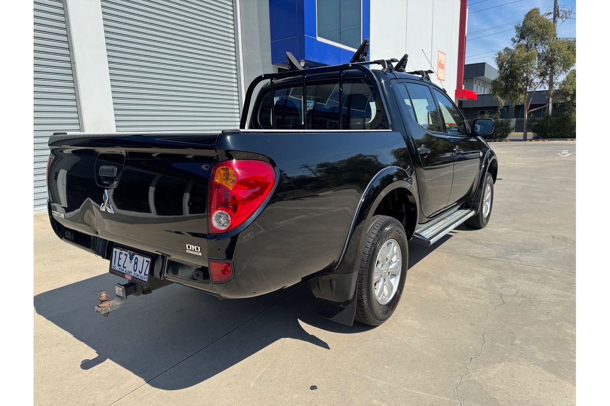2015 Mitsubishi Triton GLX MN 4X4