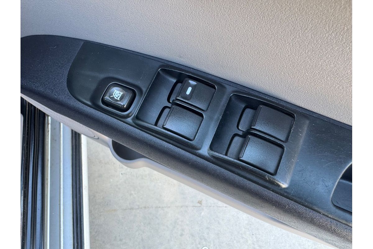 2015 Mitsubishi Triton GLX MN 4X4