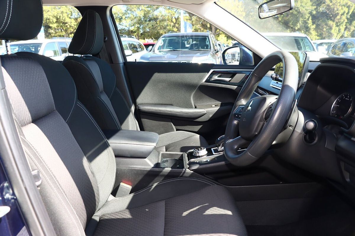 2021 Mitsubishi Outlander ES ZM